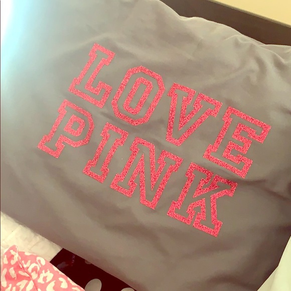 Pillowcases - Picture 1 of 3